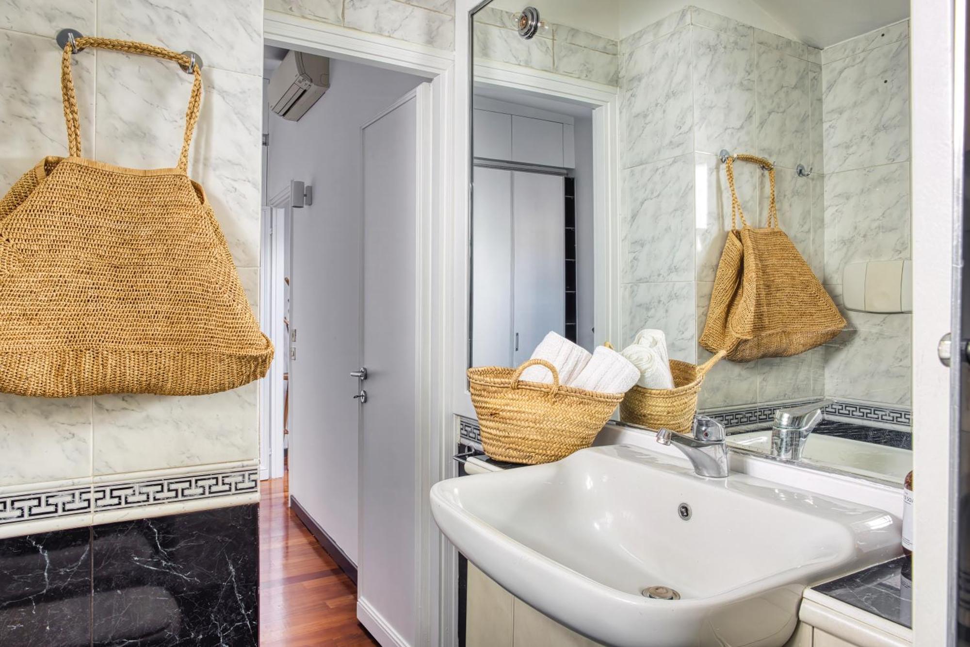 The Green Oriental; Gem In The Duomo City Center Apartment Милано Екстериор снимка